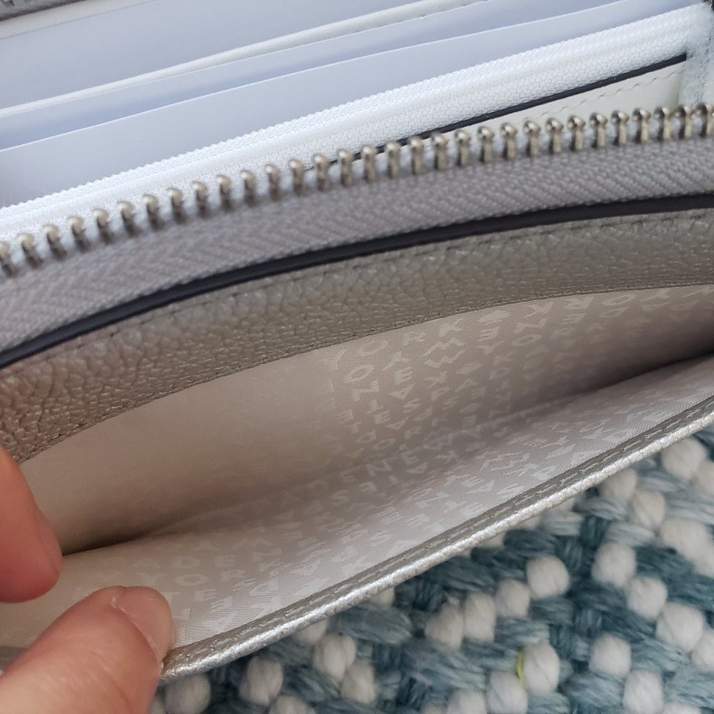 SOLD 🤑 KATE SPADE Neda Larchmont Leather Wallet NEW! - Picture 11 of 12